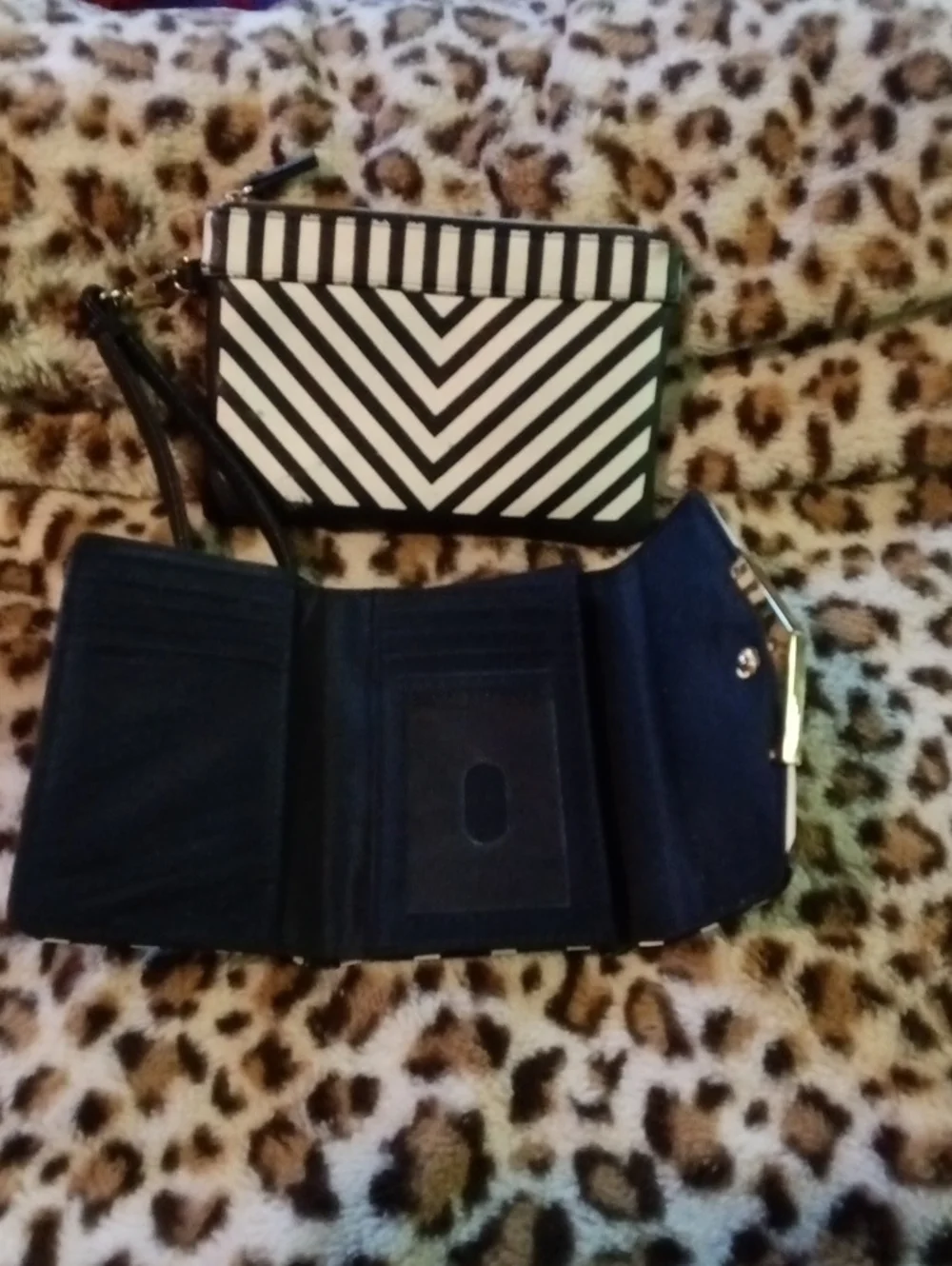 Black & White Stripe Wristlet Wallet - Womens Bag